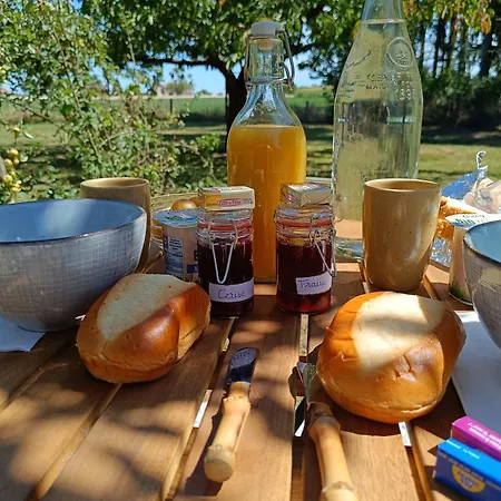 Luxe tent Tente Entre Vichy Et Le Pal 